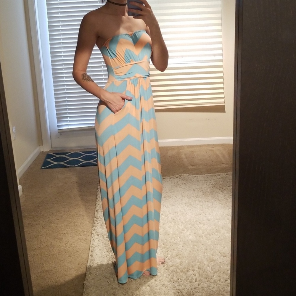 Strapless Maxi Dress w/pockets